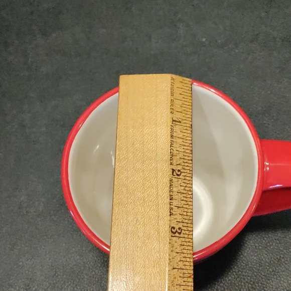 Hallmark heart "hugs & kisses" mug - Picture 13 of 15